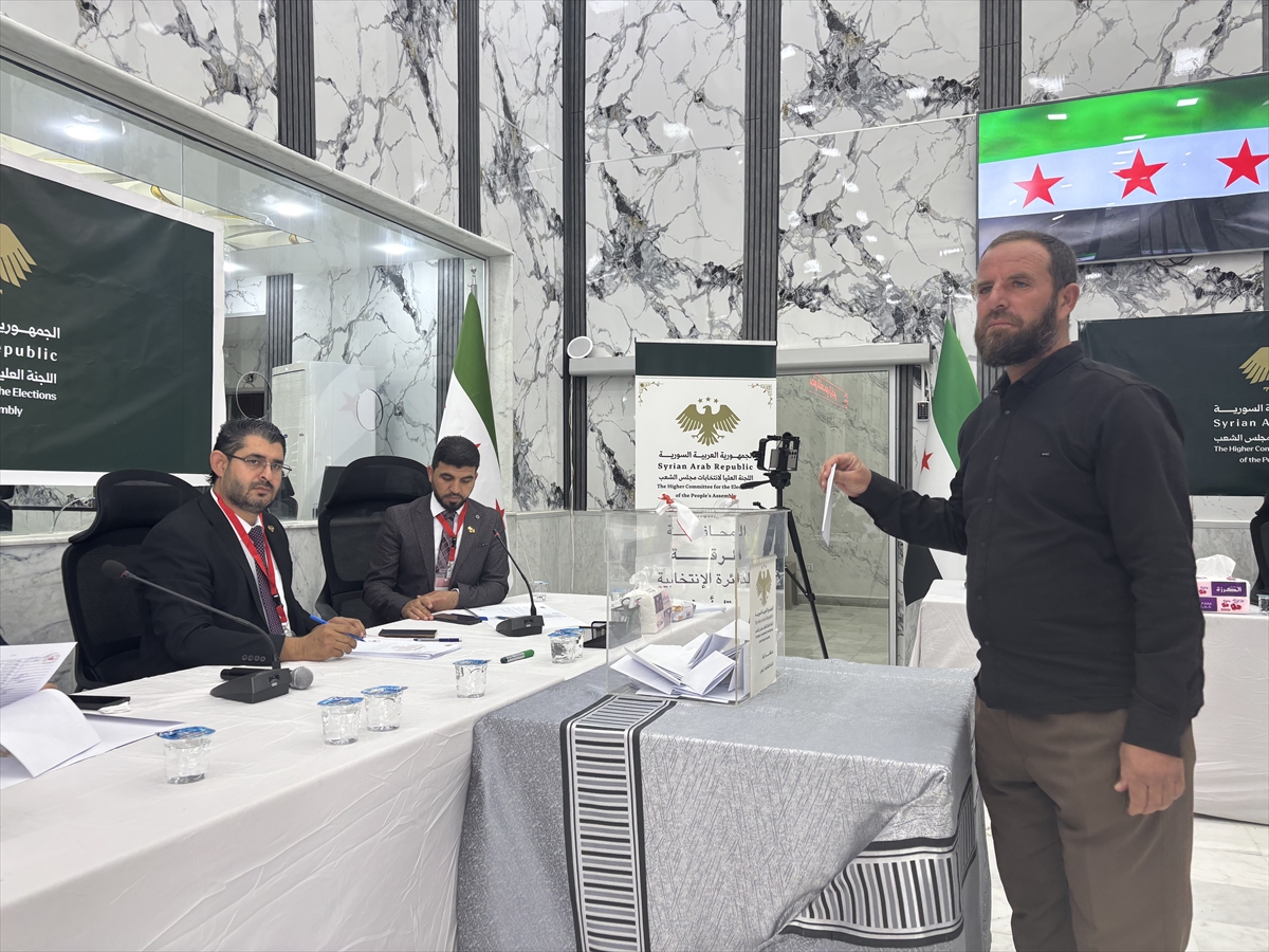 Suriye’nin Haseke ve Rakka kentlerinde halk meclisi seçimleri yapıldı