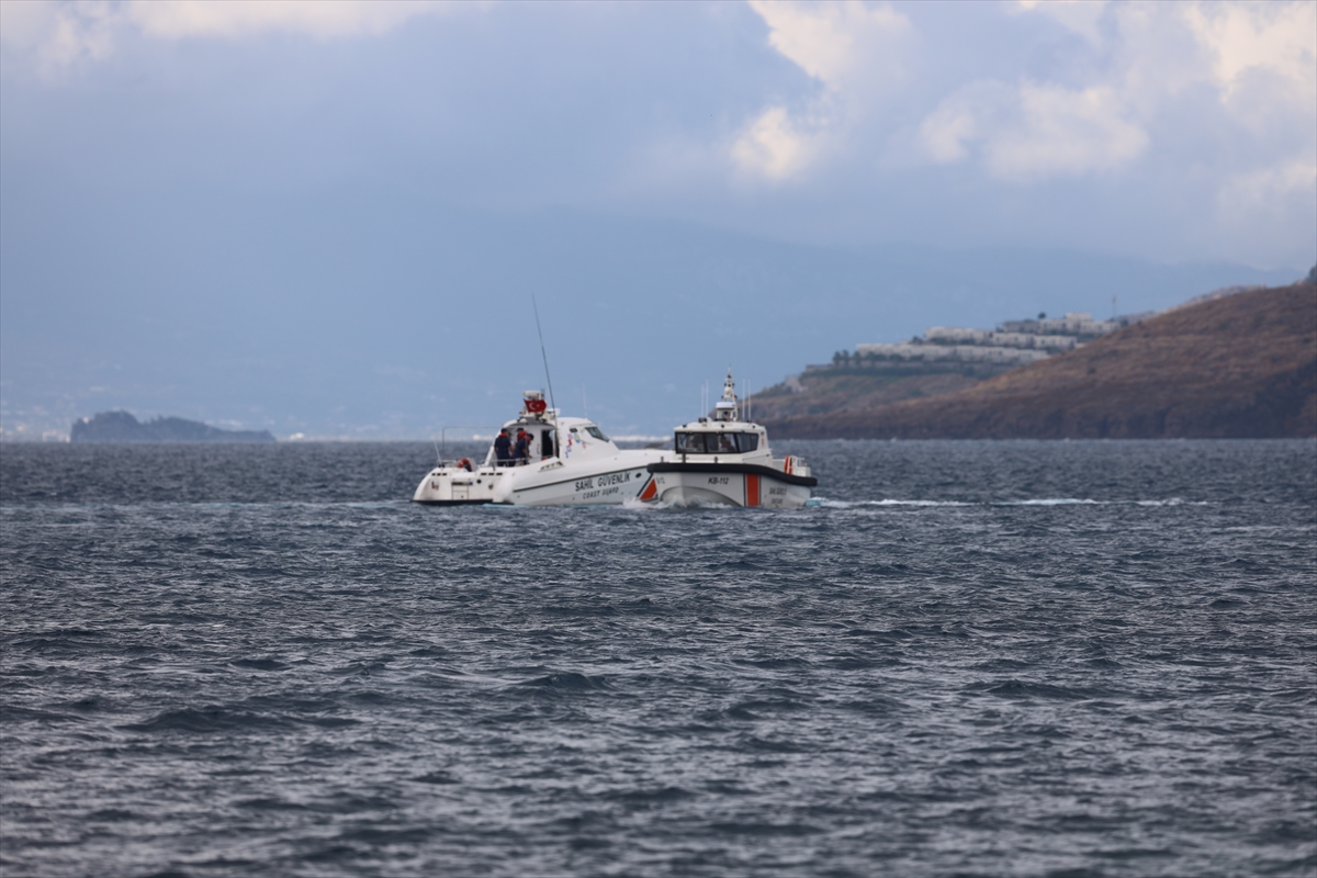 - Bodrum'da düzensiz göçmenleri taşıyan tekne battı