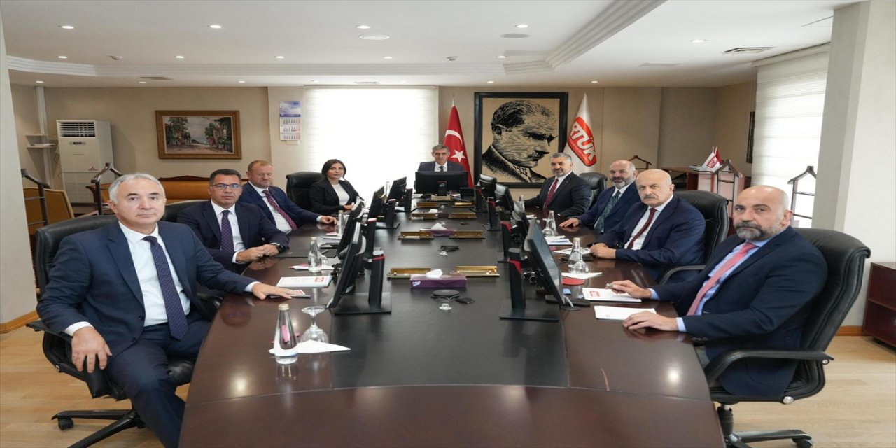 RTÜK’te görev süresi dolan Ebubekir Şahin’in yerine Mehmet Daniş başkanlığa, Orhan Karadaş ise başkan vekilliğine seçildi