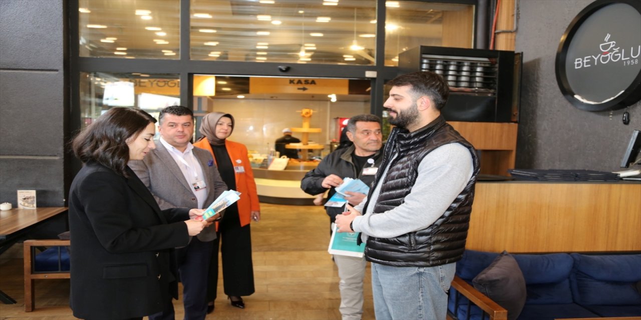 Erzurum’da sağlık ekipleri kafe ve restoranlarda sigara denetimi yaptı, vatandaşlara dumansız hava çağrısı yapıldı