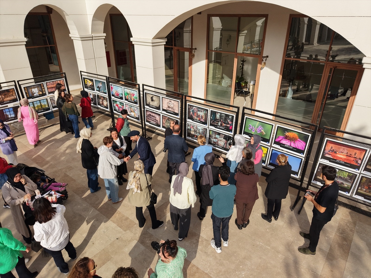 "Işığın İzinde" fotoğraf sergisi sanatseverlerle buluştu