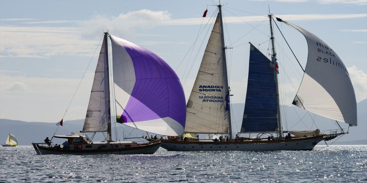 Maximiles Black The Bodrum Cup Yalıkavak-Bodrum Opet etabıyla devam etti, ekipler 20 millik parkurda yarıştı