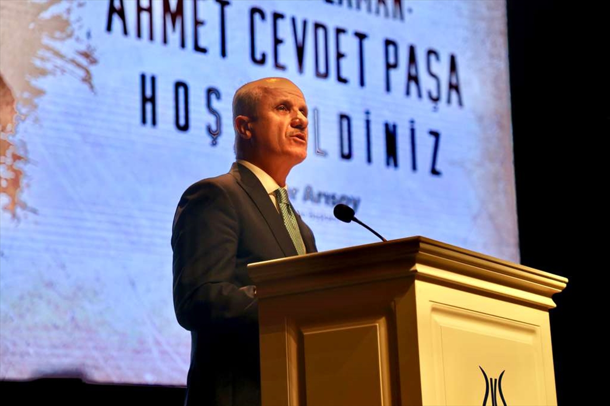 "Yegane-i Zaman: Ahmed Cevdet Paşa" sempozyumu İstanbul'da başladı