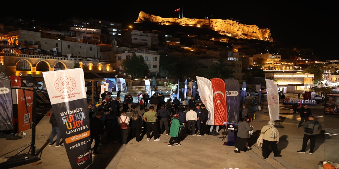 Mardin’de “Spor İçin Geç Değil” projesiyle vatandaşlar meydanda spor yaptı