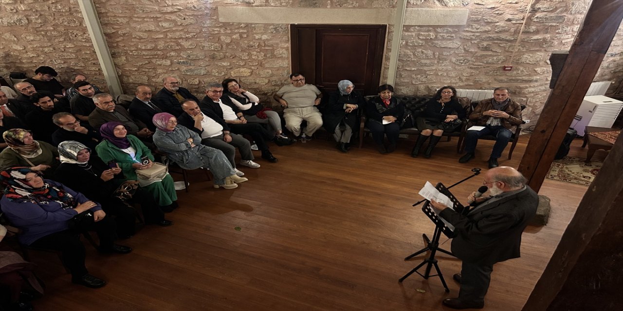 Gülhane Şiir Akşamları'nda usta şairler şiirlerini sanatseverlerle buluşturdu