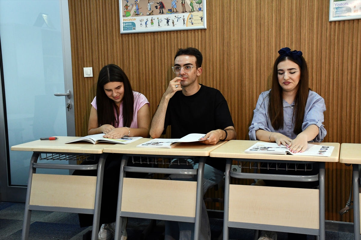 Kuzey Makedonya'daki Yunus Emre Enstitüsü, Türkçe öğretmeye devam ediyor