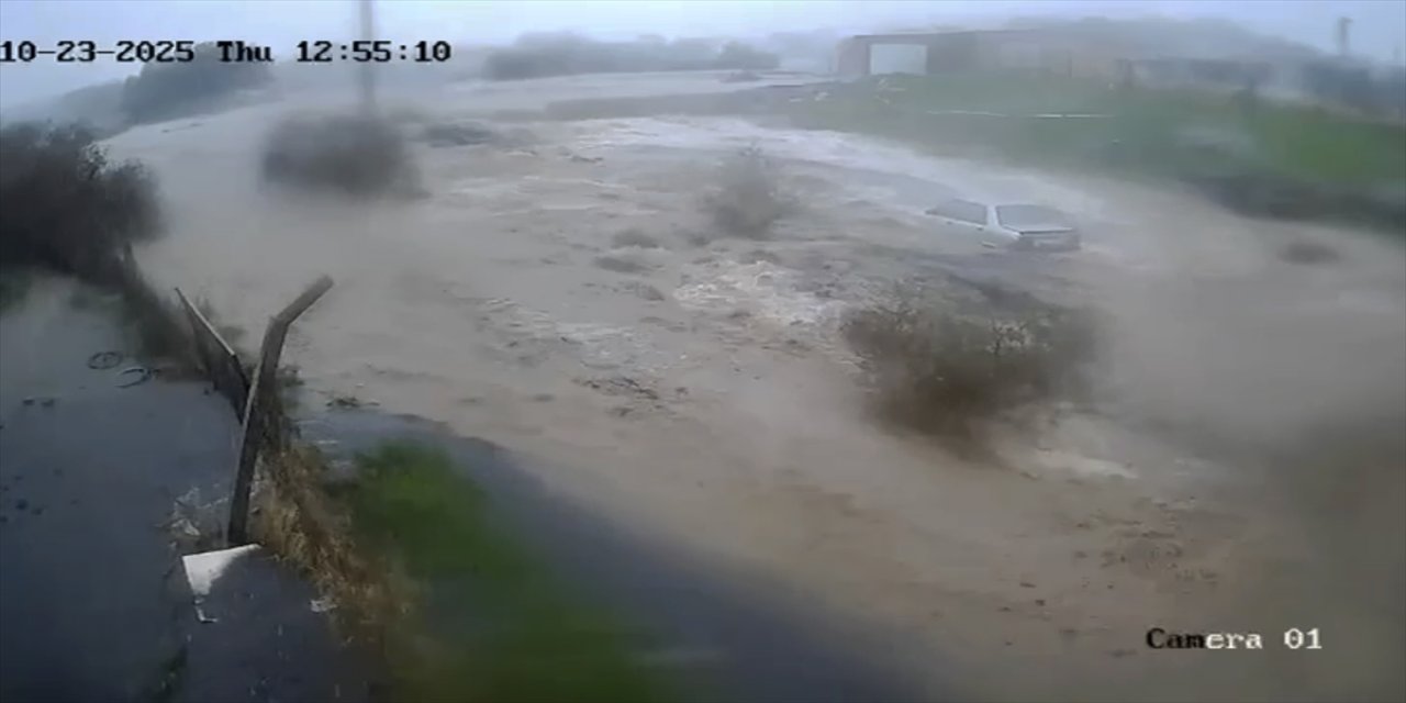Foça’da selde hayatını kaybeden Bülent Kaptanoğlu’nun son anları güvenlik kamerasına yansıdı