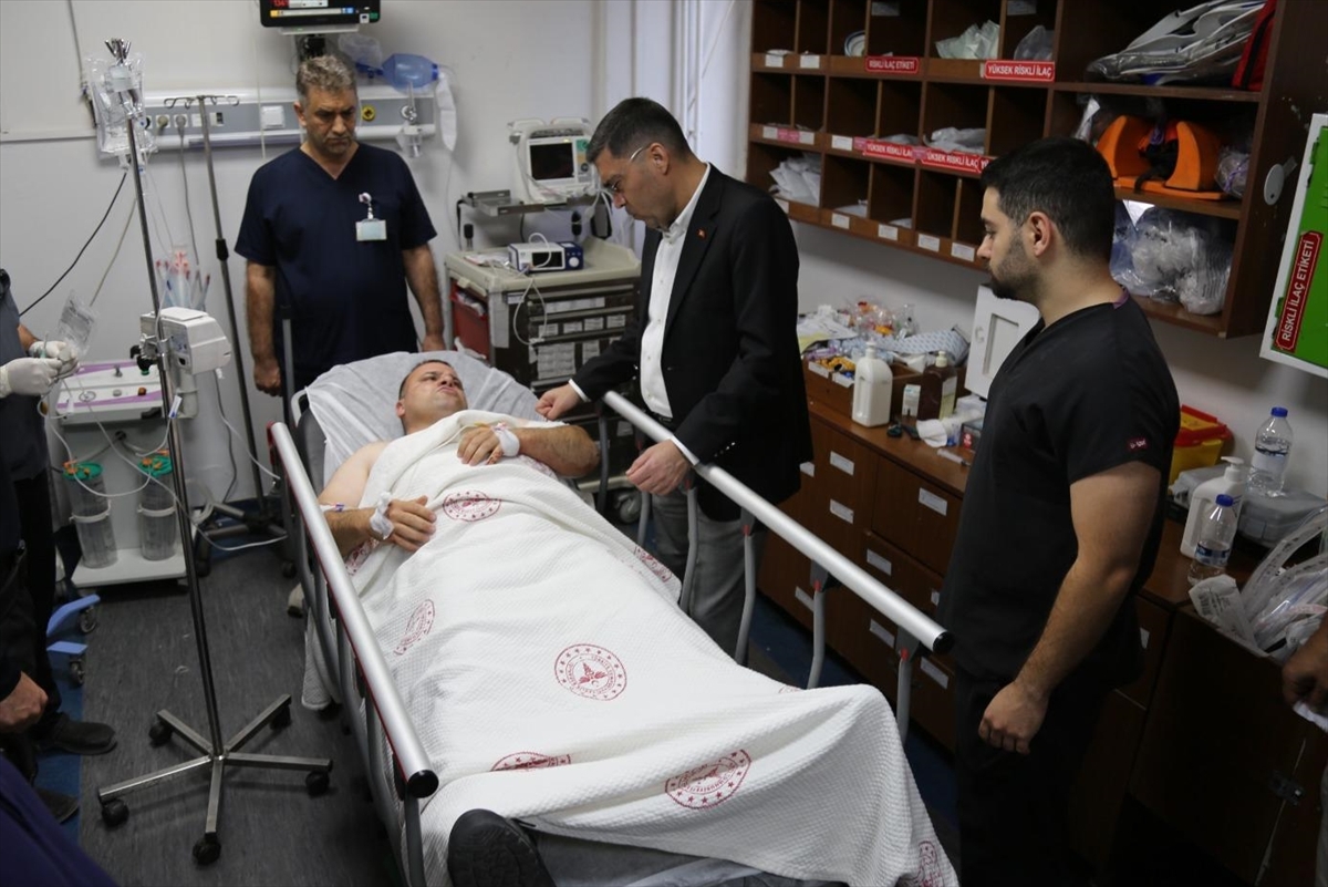 Şanlıurfa’da polis memuru bıçaklı saldırıda yaralandı