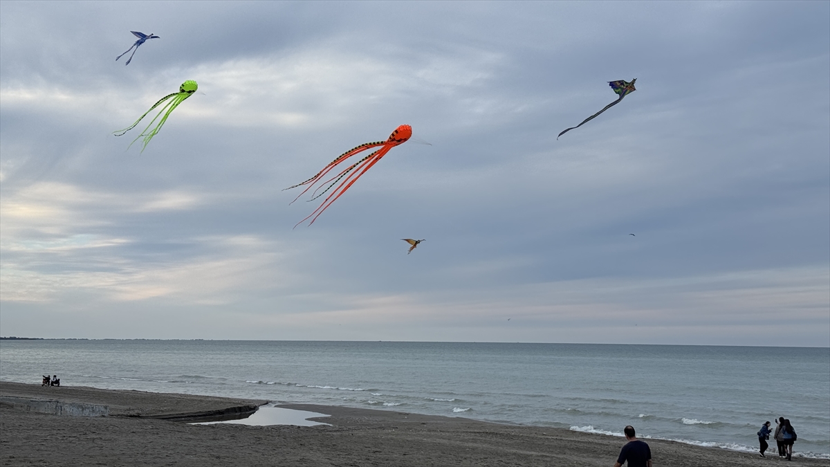 Samsun'un semalarını uçurtmalar renklendirdi