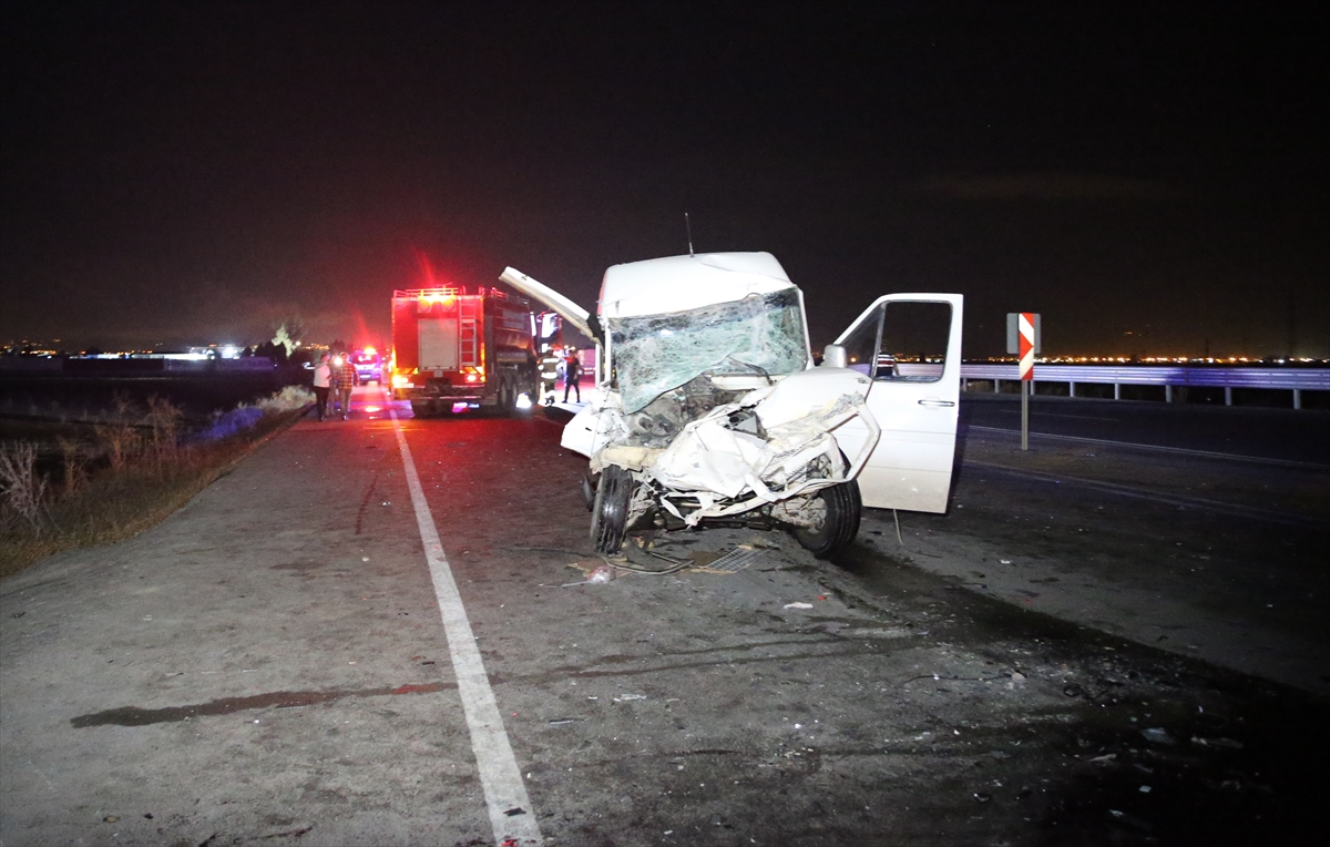 Hatay'da trafik kazasında yaralanan genç kız tedavi gördüğü hastanede öldü