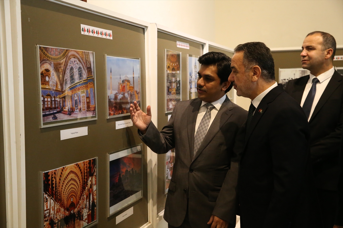 Pakistan'da "Fedakarlığın Yüzleri" sergisi açıldı