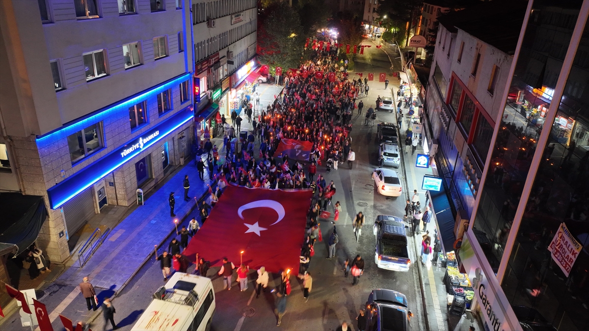 Tunceli'de 29 Ekim Cumhuriyet Bayramı kapsamında yürüyüş yapıldı