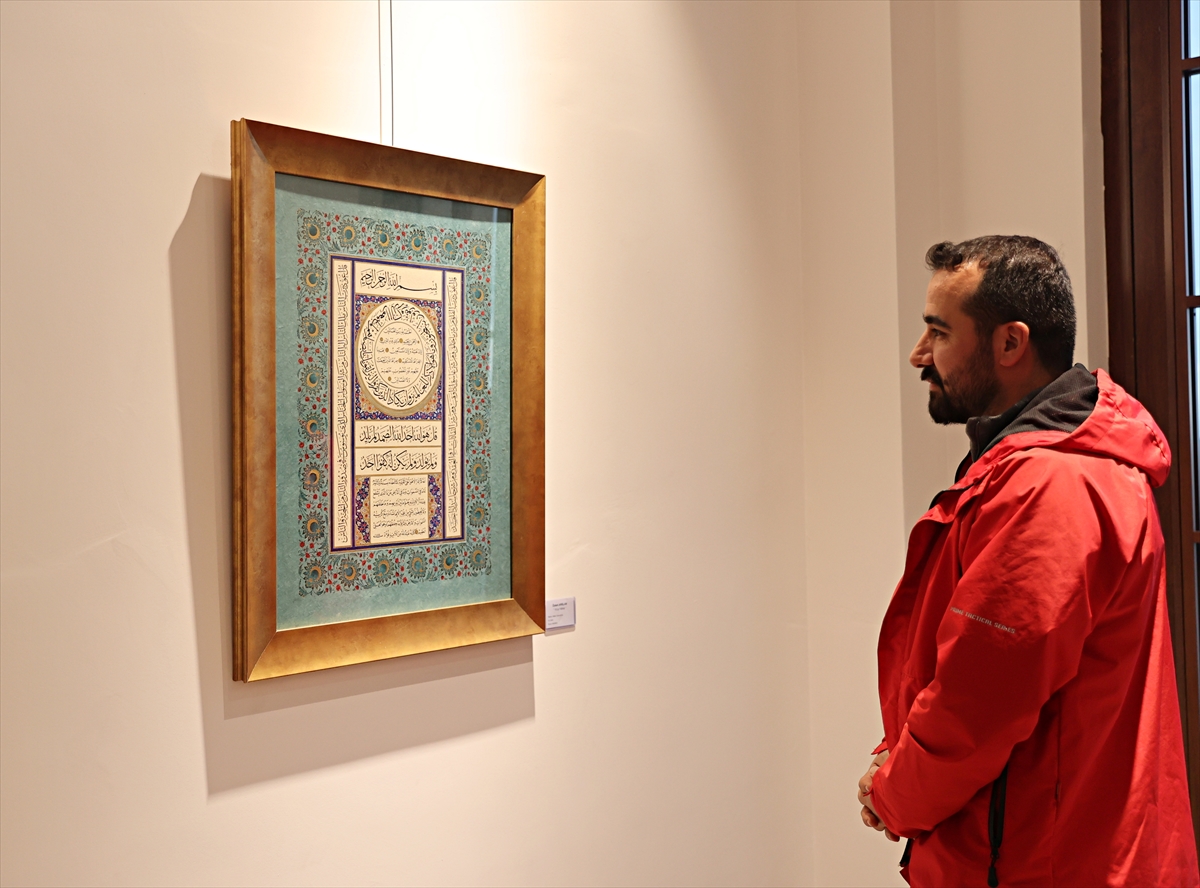 Samsun'da "100+2 Şehirlerarası Karma Sergi" sanatseverlerin beğenisine sunuldu