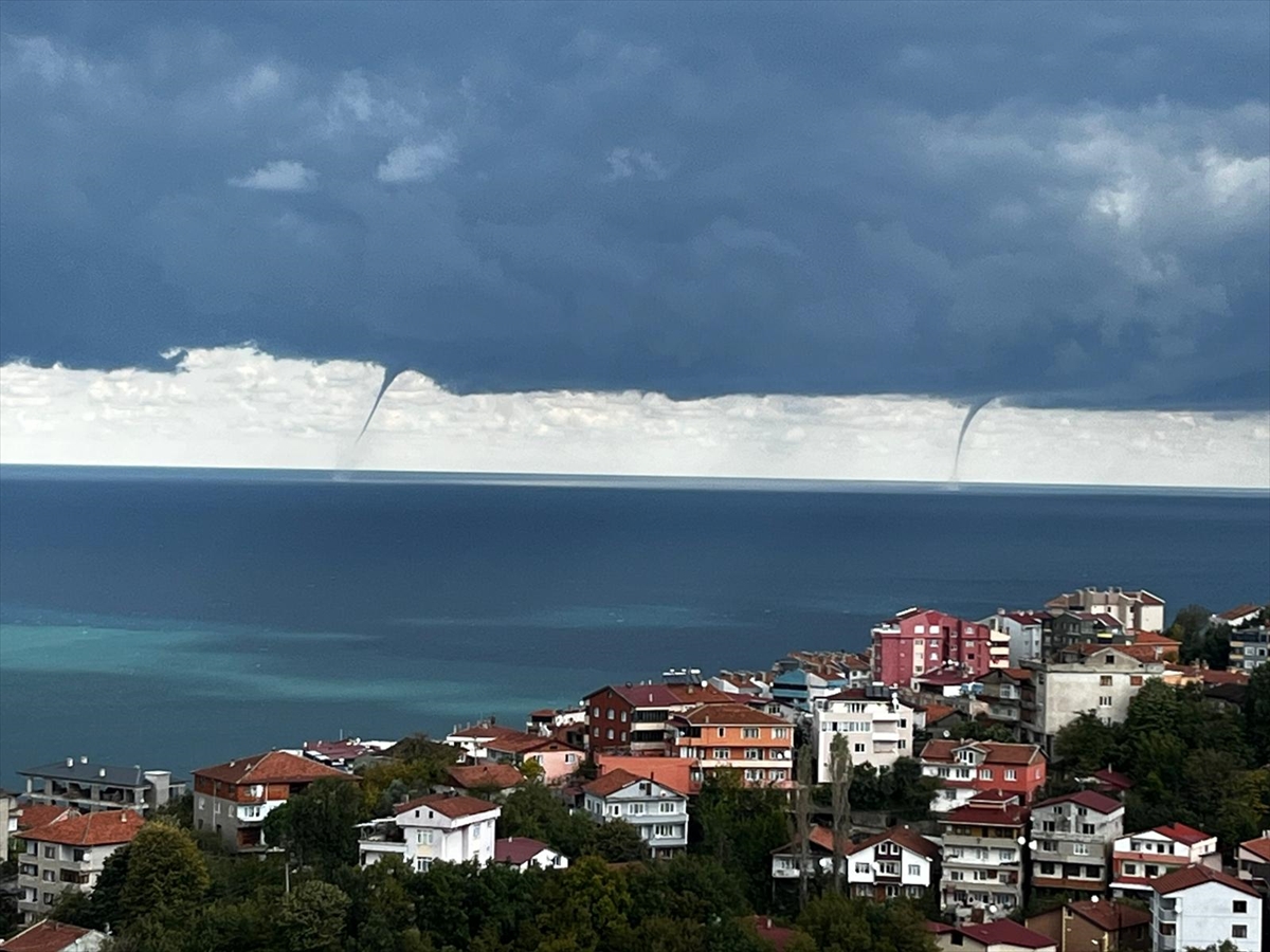 Zonguldak'ta denizde hortum oluştu