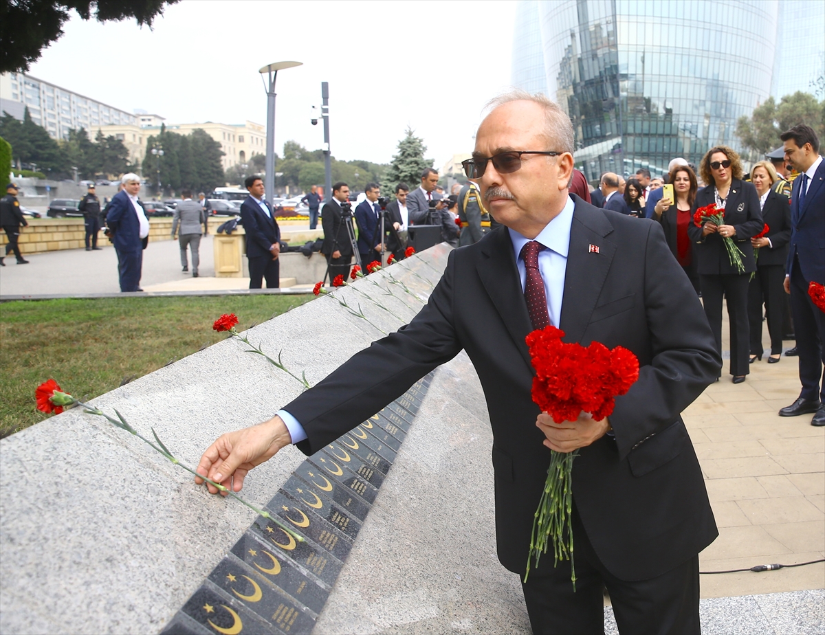 Bakü’de Türkiye Cumhuriyeti’nin 102. yılı kutlandı