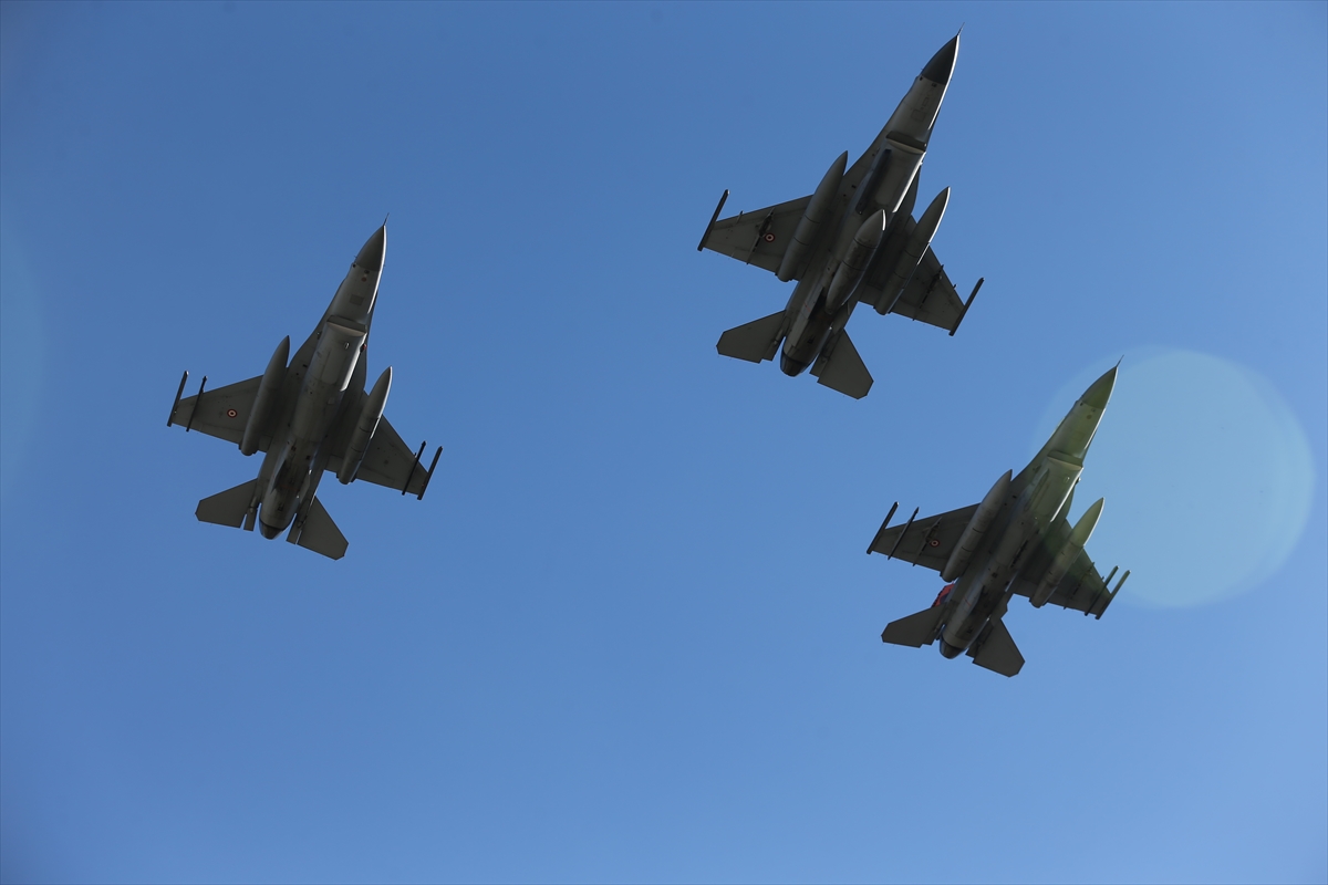 Bursa ve çevre illerde Cumhuriyet'in 102. yıl dönümü kutlandı