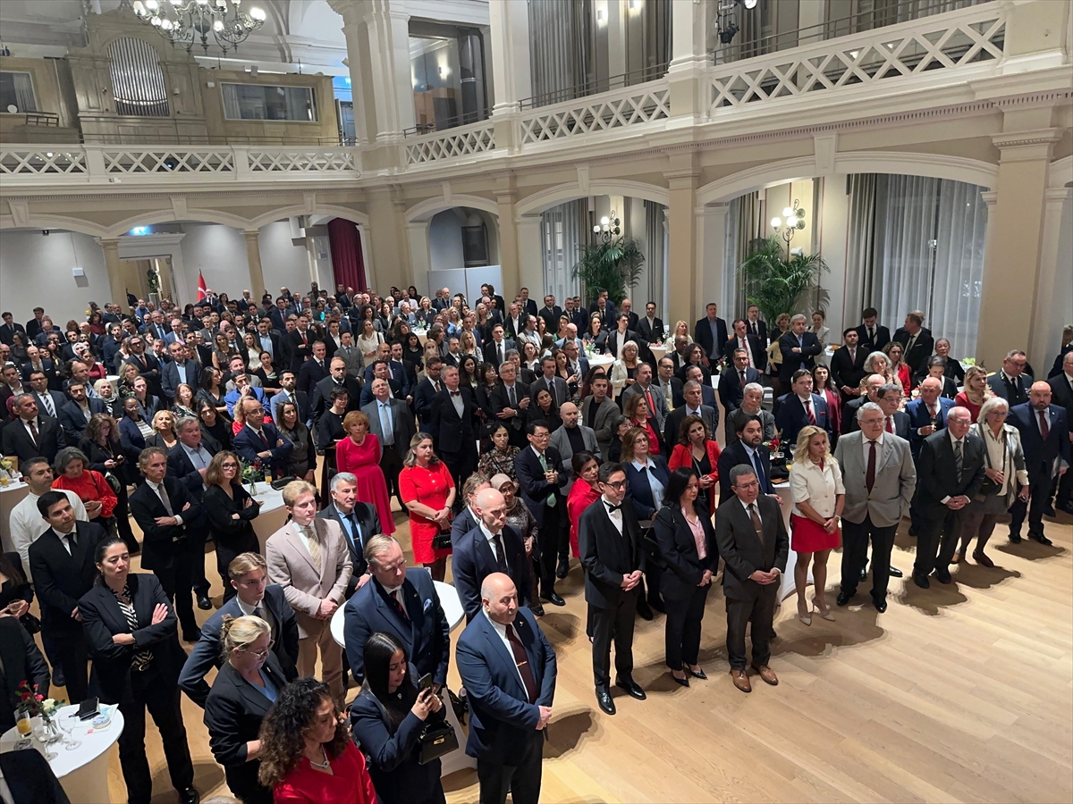 İsveç'te Türkiye Cumhuriyeti'nin 102. yılı dolayısıyla resepsiyon verildi