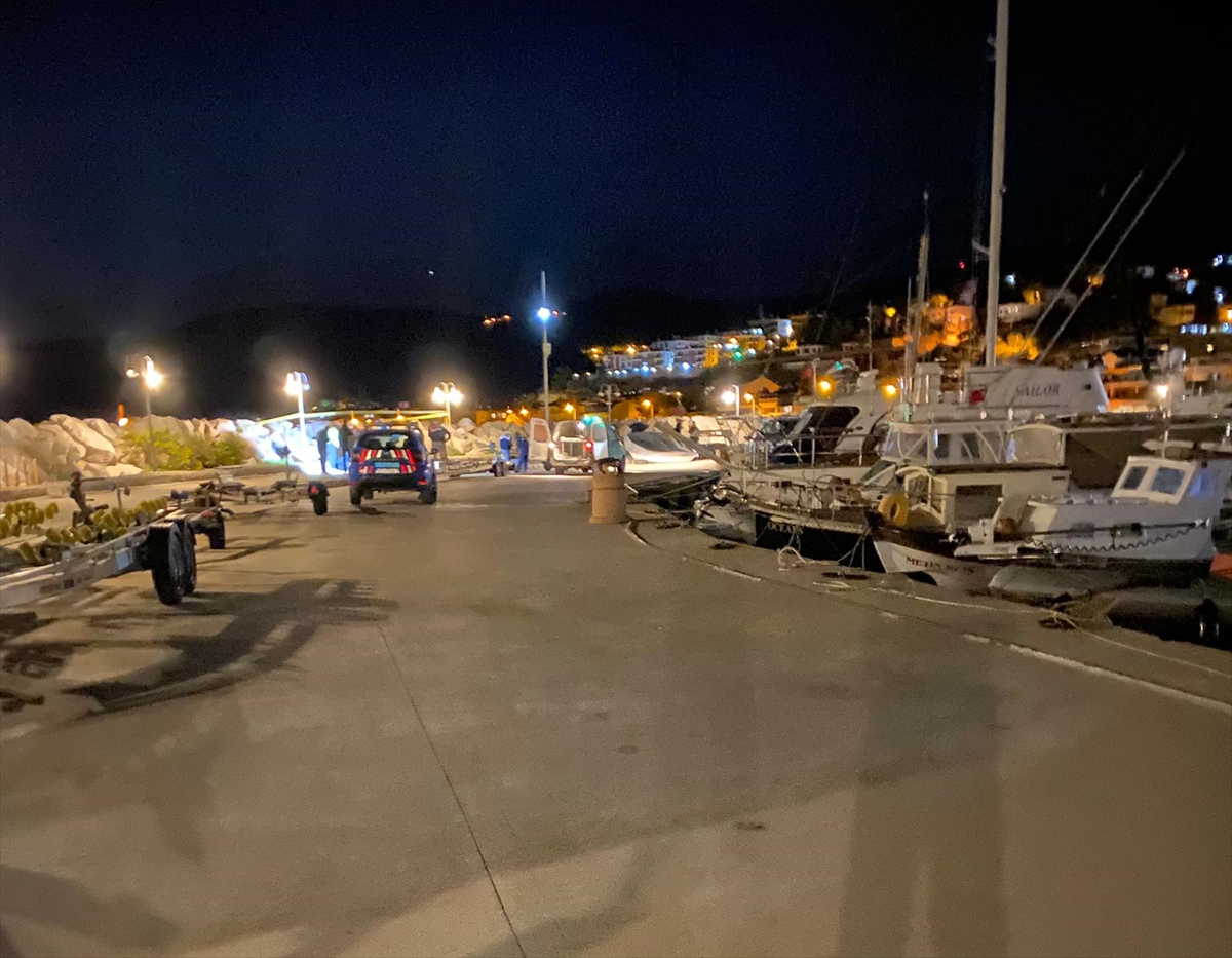 Çanakkale'de bir kişi kayalıklarda ölü bulundu