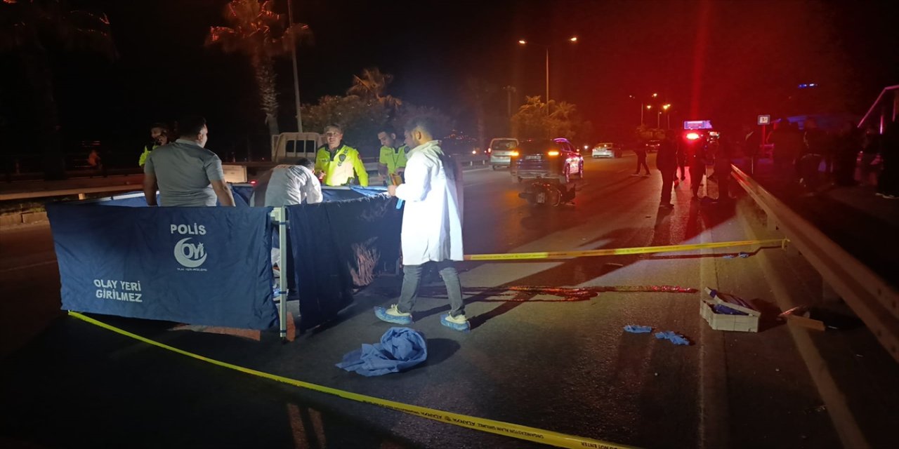 Alanya’da otomobille çarpışan motosiklet sürücüsü 21 yaşındaki Y.E.G. hayatını kaybetti