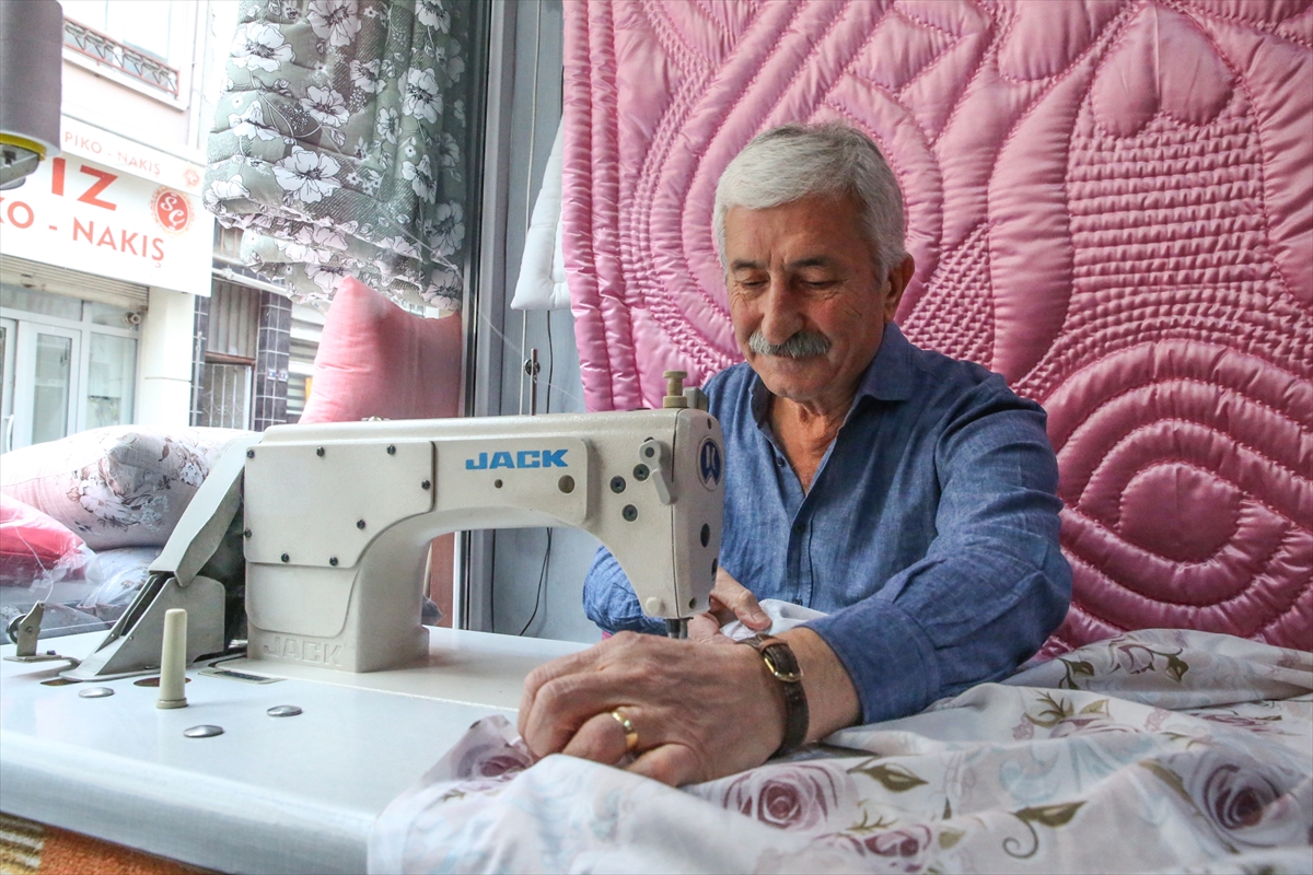 Yılın ahisi seçilen Necati Turhal, 56 yıldır yorgancılığı sevgiyle yapıyor