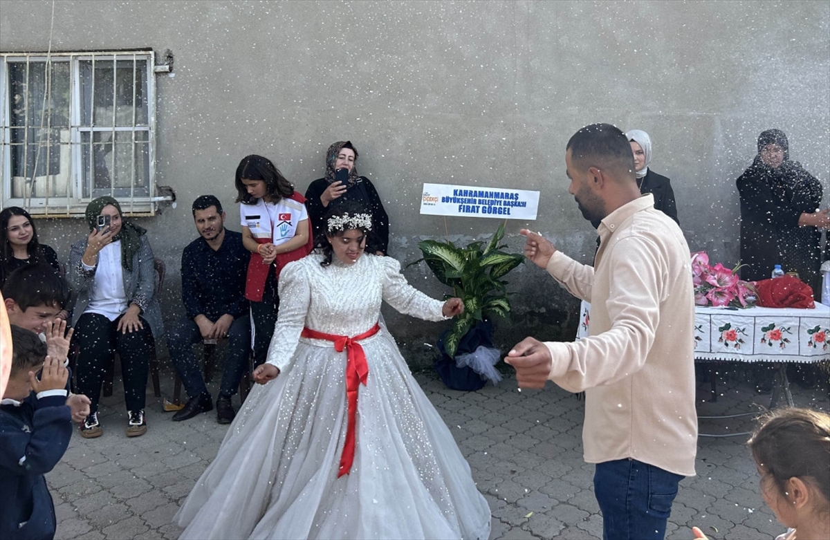 Kahramanmaraş'ta down sendromlu Melek'in gelinlik hayali gerçek oldu