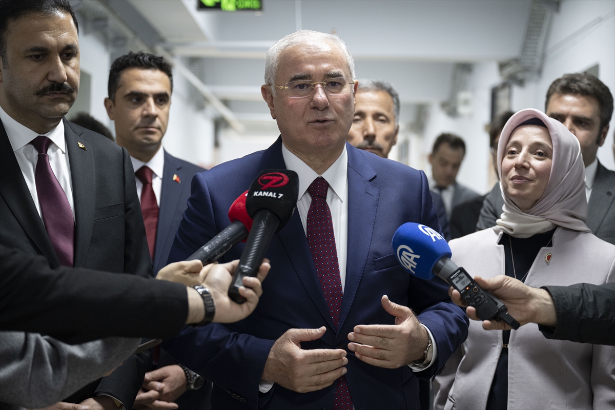 Kamu Başdenetçisi Akarca, öğrencilere hak arama kültürünün önemini anlattı: