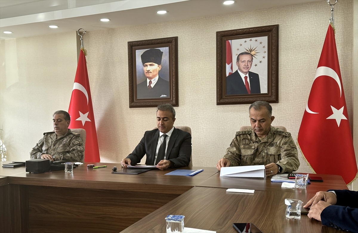 Ardahan Valisi Hayrettin Çiçek, 10 aylık terör ve asayiş verilerini paylaştı