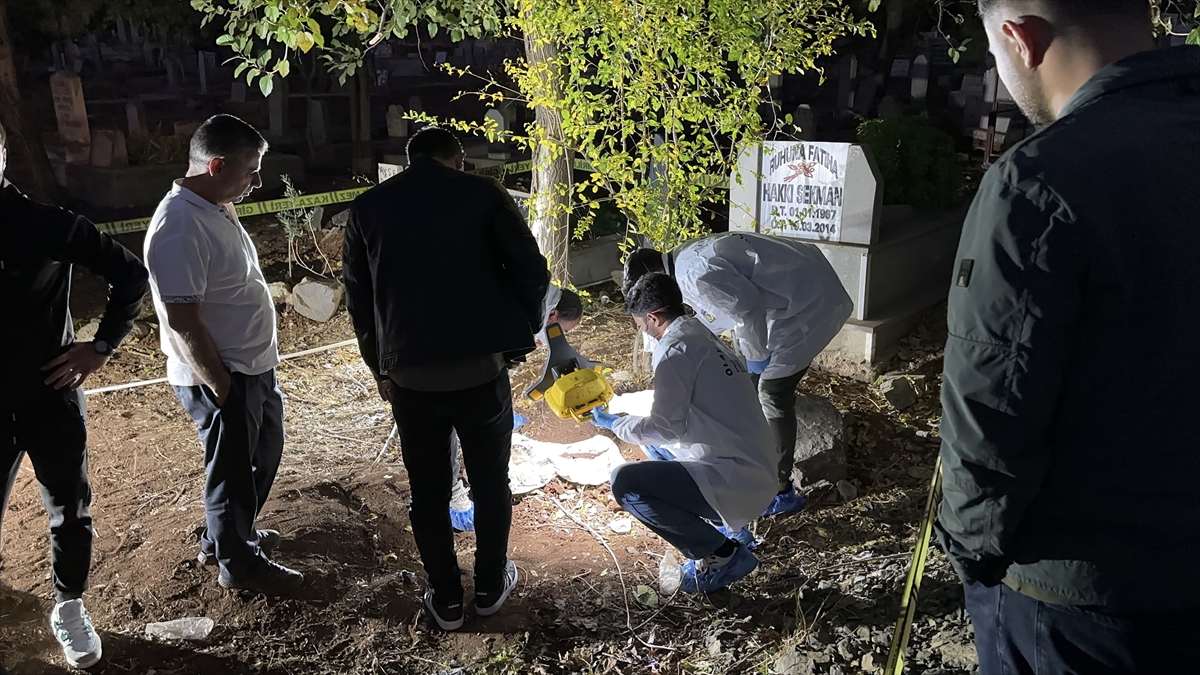 Şanlıurfa'da mezarlıkta bebek cesedi bulundu