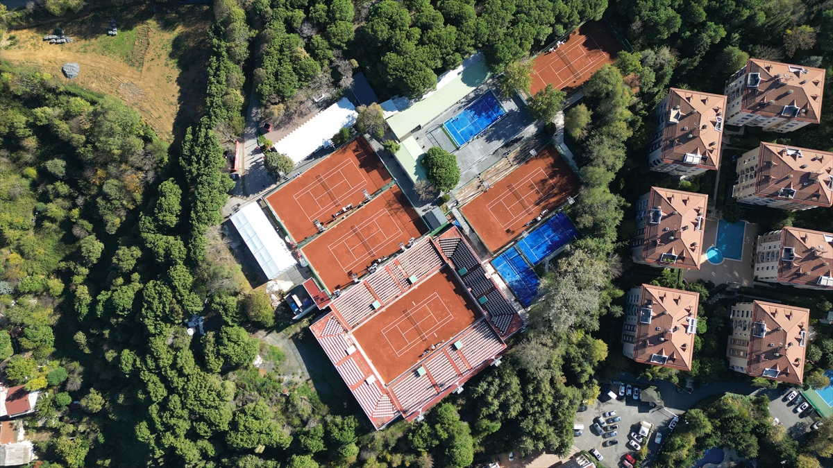 Türkiye Tenis Federasyonu İstanbul Tenis Eğitim Merkezi yenilenen altyapısıyla hizmete açıldı