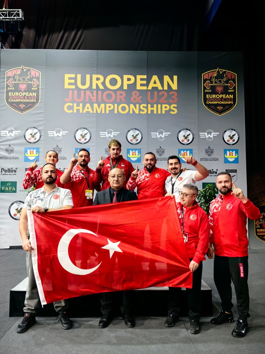 Milli halterci Yusuf Fehmi Genç, Avrupa şampiyonu oldu