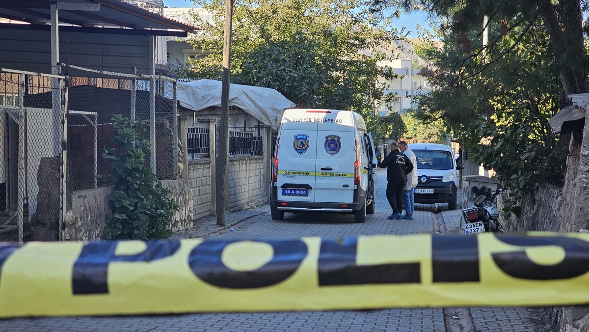 Siirt'te bir kişi silahla eşini ve amcasını öldürdü, annesi, amcası ve yengesini yaraladı