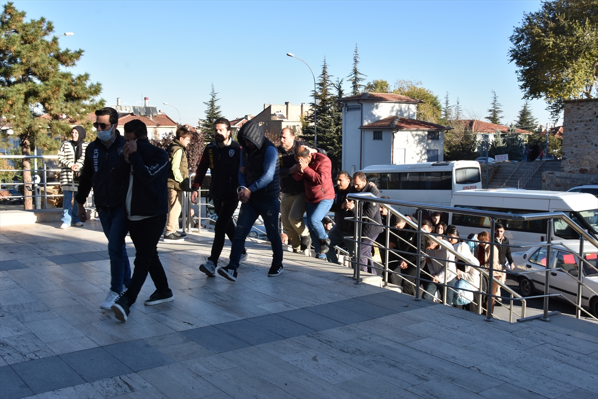 Nevşehir merkezli 19 ilde düzenlenen dolandırıcılık operasyonunda 39 şüpheli yakalandı