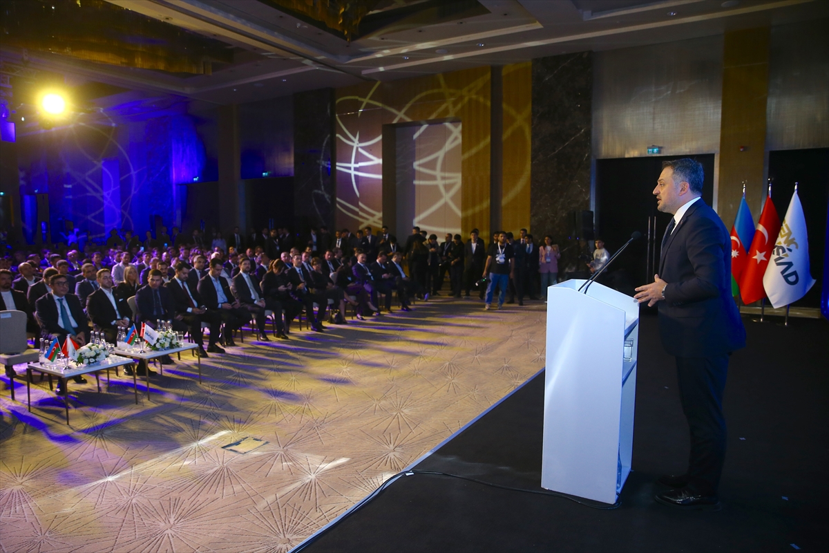 Bakü'de, Avrasya Genç İş İnsanları Forumu düzenlendi