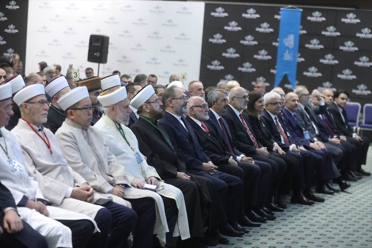 Balkanlar'dan gelen din alimleri Edirne'de bir araya geldi