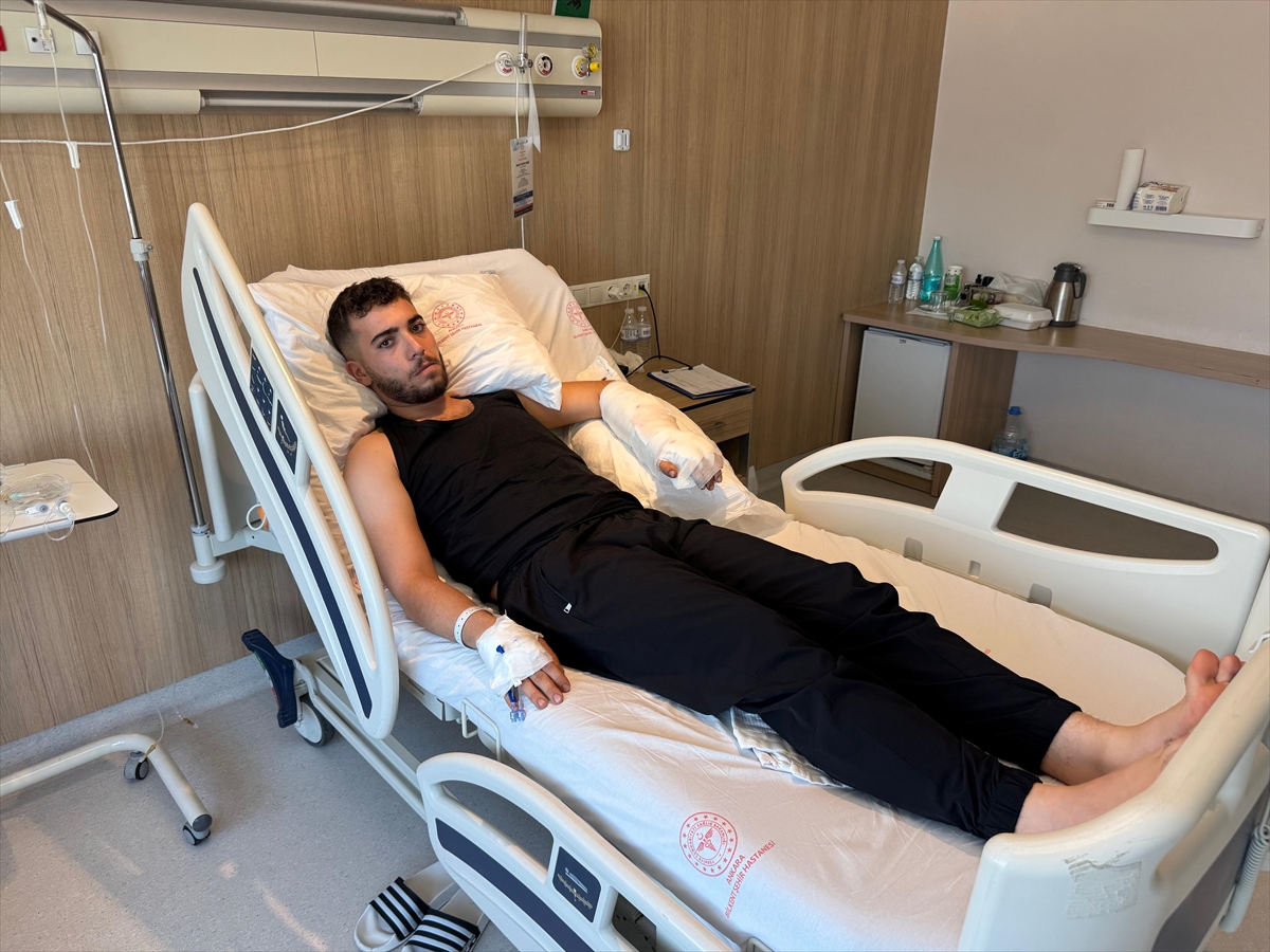 Ankara'da çalıştığı iş yerinde beslediği köpeğin saldırısına uğrayan genç yaralandı