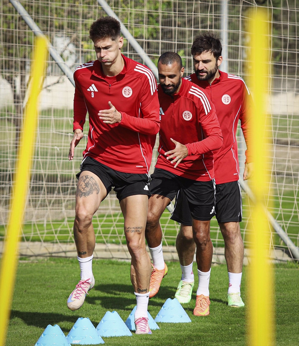 Antalyaspor, Eyüpspor maçının hazırlıklarını sürdürdü