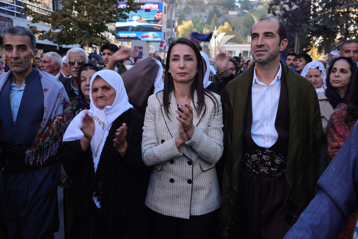 DEM Parti Eş Genel Başkanı Hatimoğulları, Hakkari'de partisinin il binasını açtı