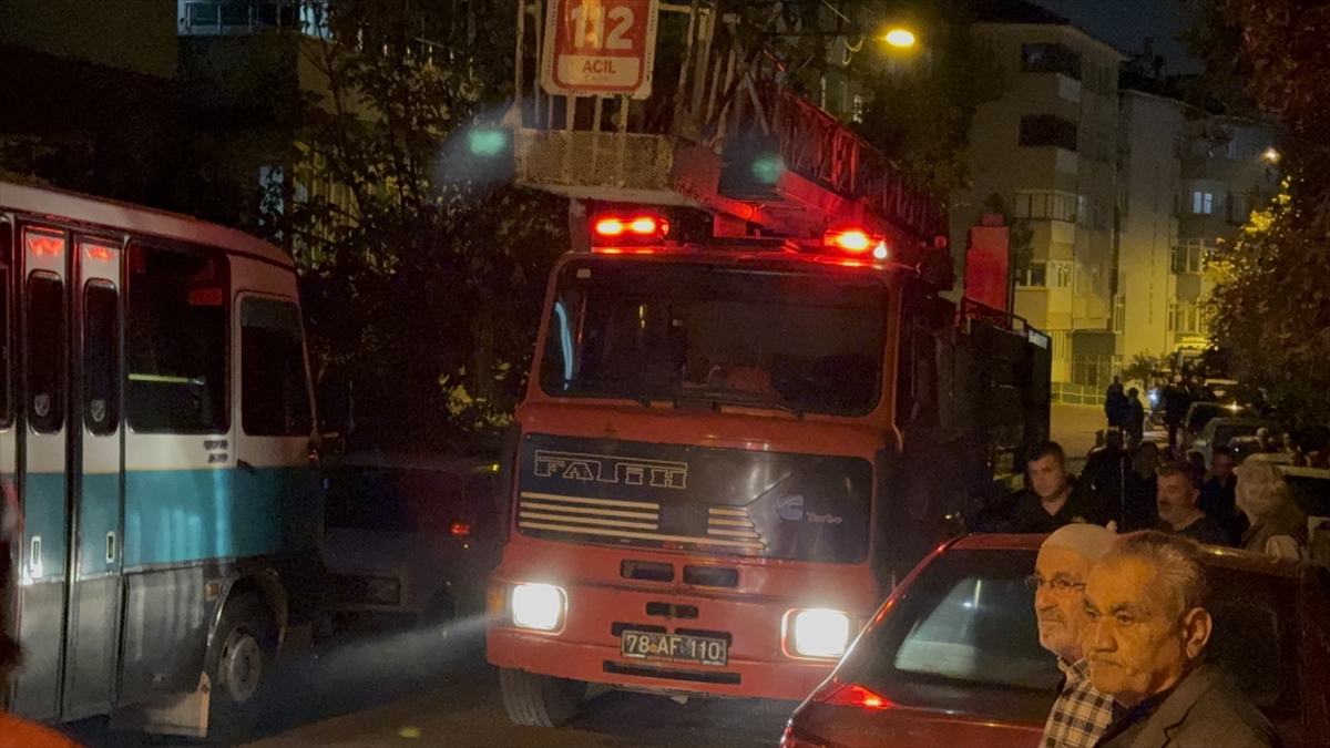 Karabük'te apartmanda çıkan yangın söndürüldü