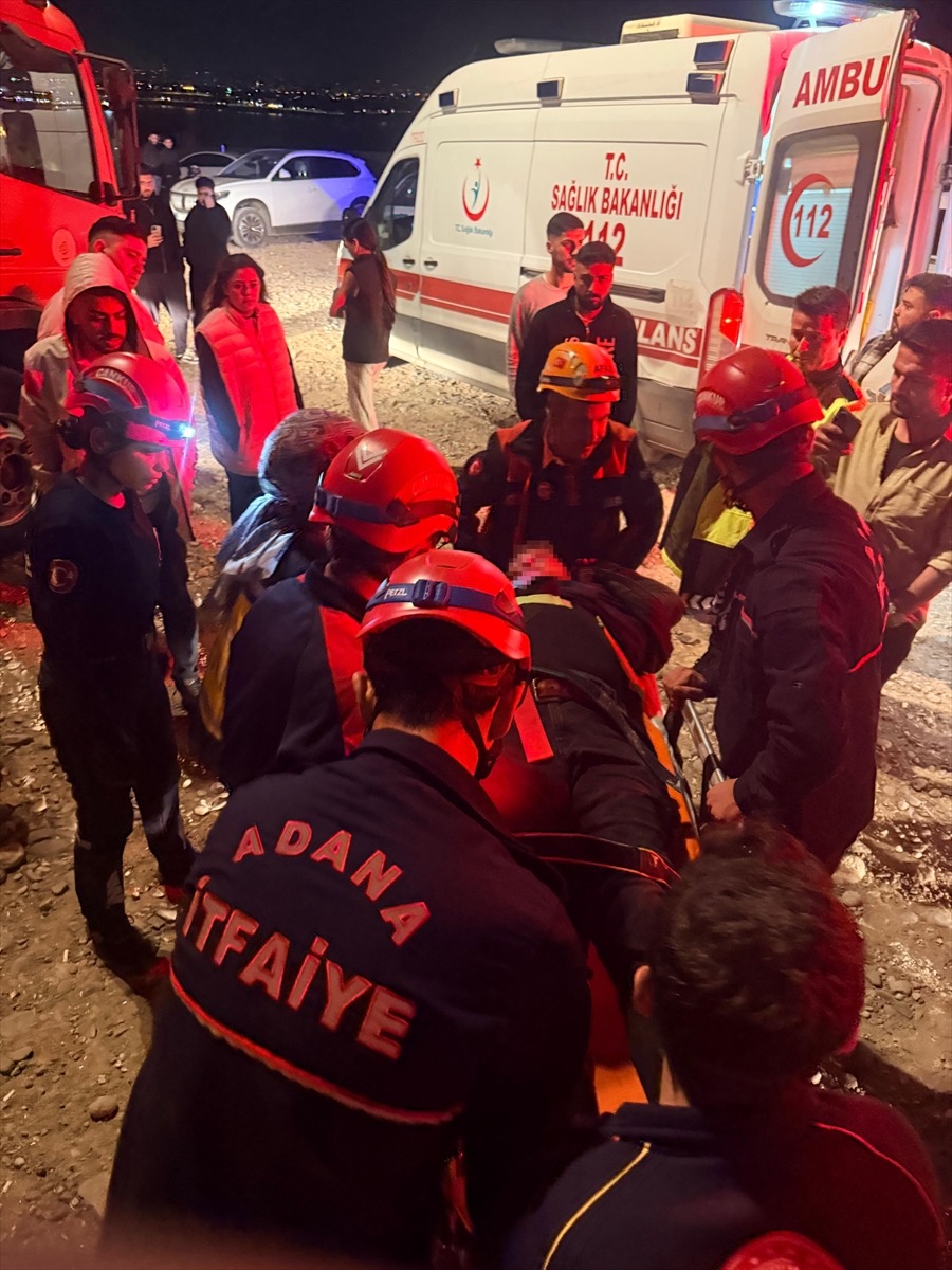 Adana Sarıçam’da uçuruma yuvarlanan otomobilin sürücüsü yaralandı