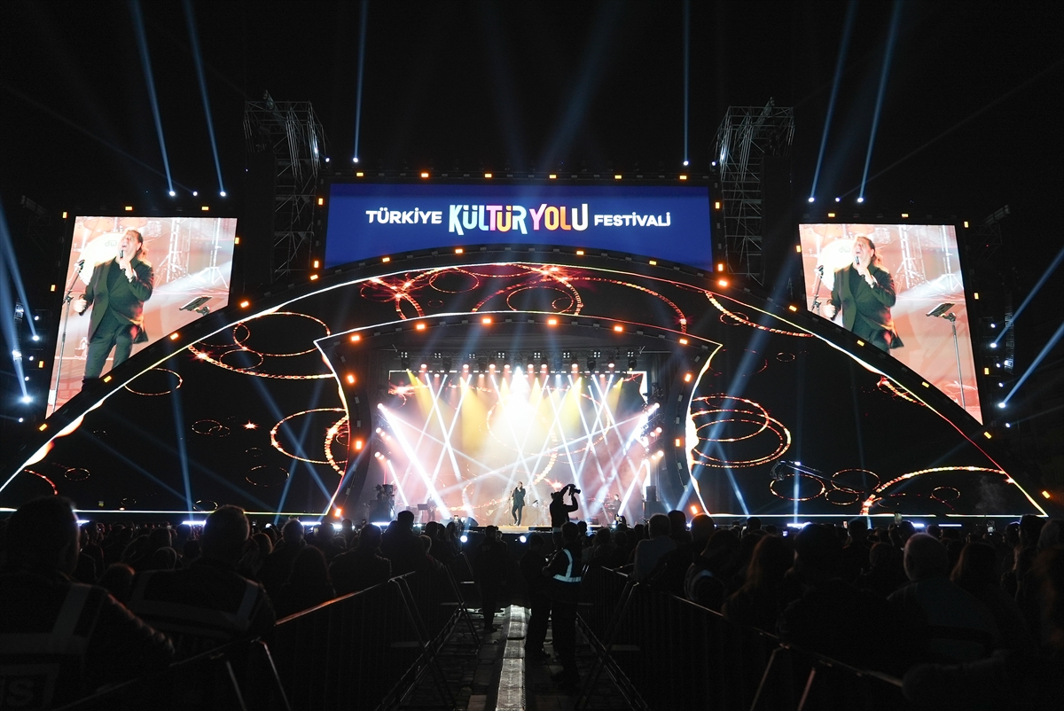 İzmir Kültür Yolu Festivali'nde yüzlerce etkinlik gerçekleştirildi