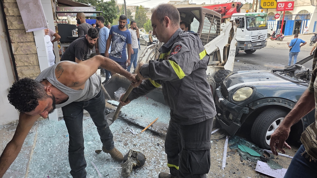İsrail'in Lübnan'ın güneyinde düzenlediği İHA saldırısında 1 kişi öldü, 7 kişi yaralandı