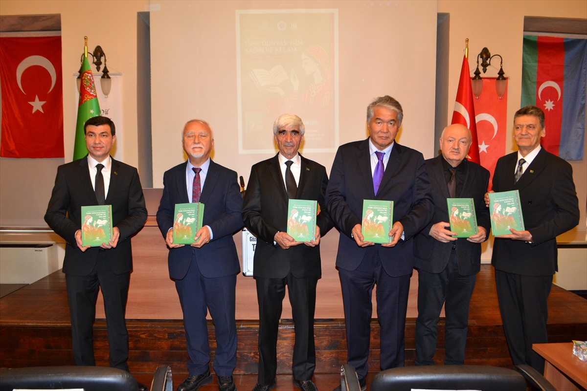 Türkmenistanlı şair Gozel Shagulyeva adına İstanbul'da program düzenlendi