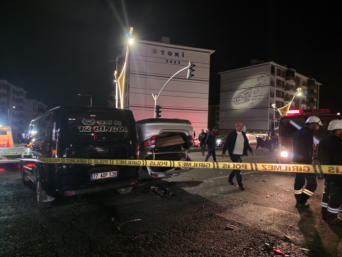 Bingöl'de trafik kazasında 4 kişi yaralandı