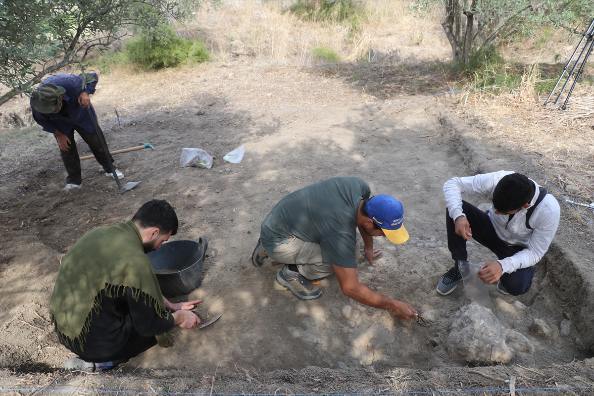 Suriye'nin Lazkiye kentinde, "Ugarit uygarlığının" izleri gün yüzüne çıkarılıyor