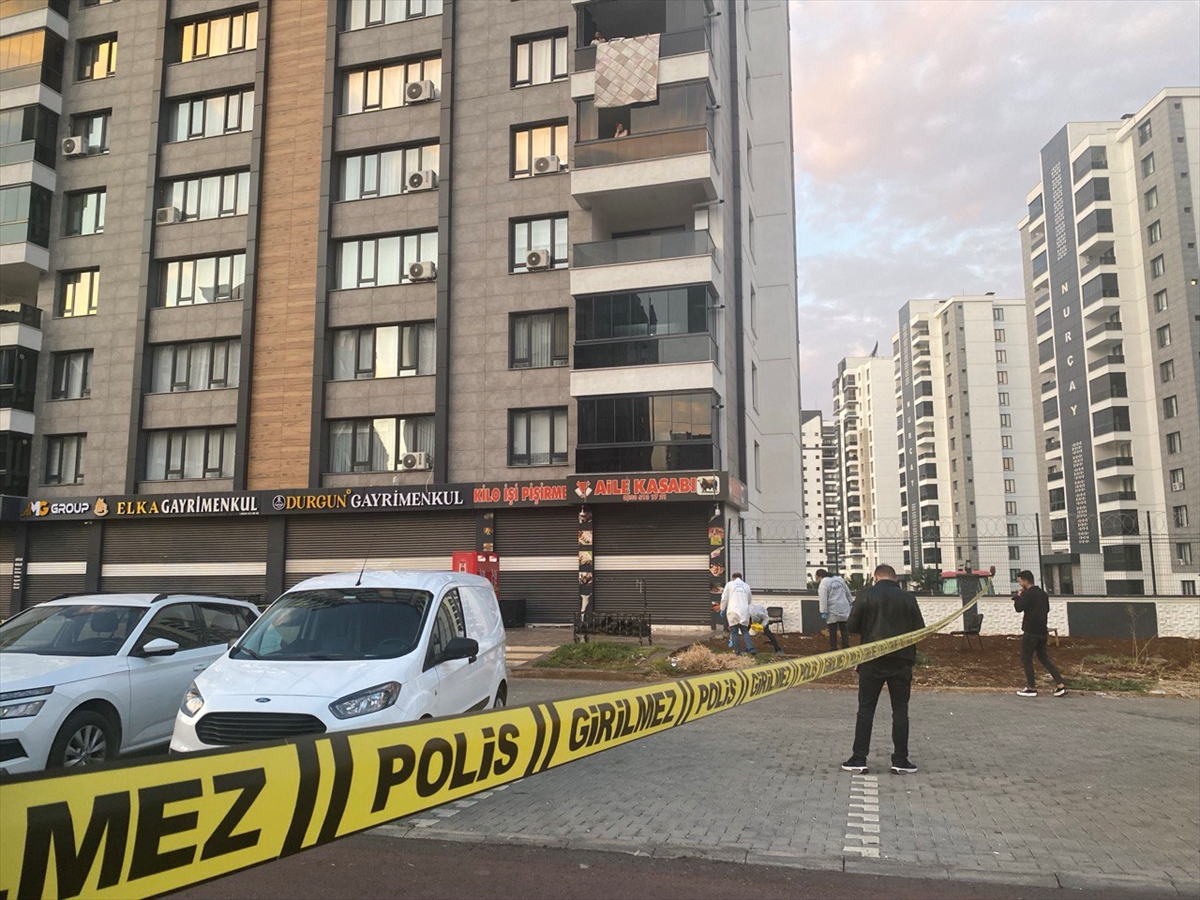 Diyarbakır'da silahlı kavgada 2 kişi öldü, 2 kişi yaralandı