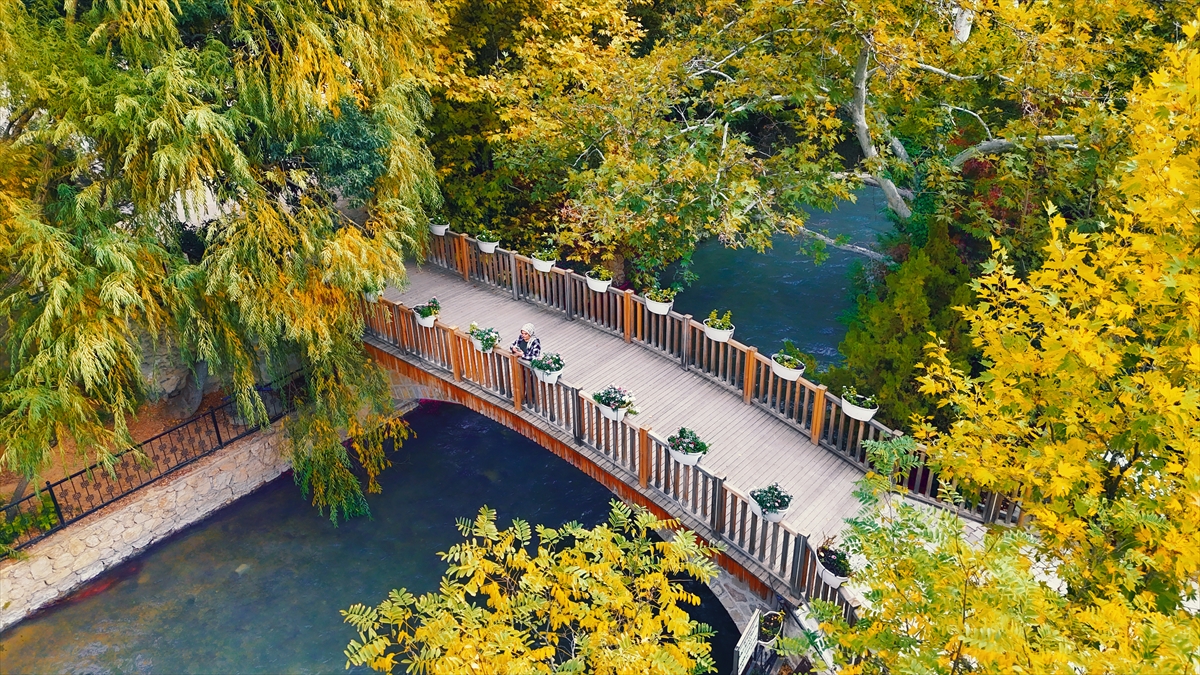 Tohma Kanyonu sonbaharda renk cümbüşüne büründü