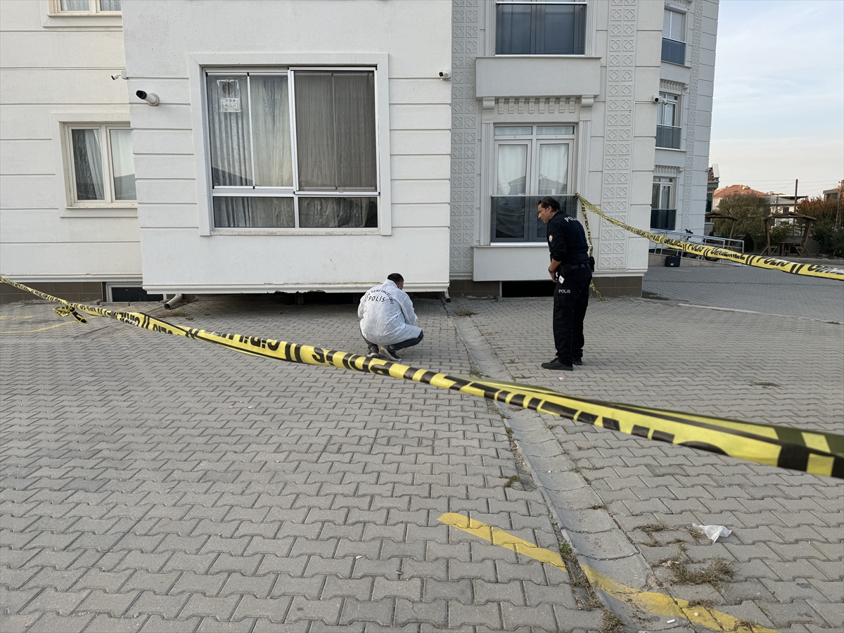 Karaman'da 5. kattan düşen kadın öldü
