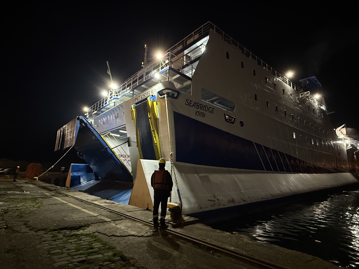 Trabzon-Soçi feribot seferleri 14 yıl sonra yeniden başladı