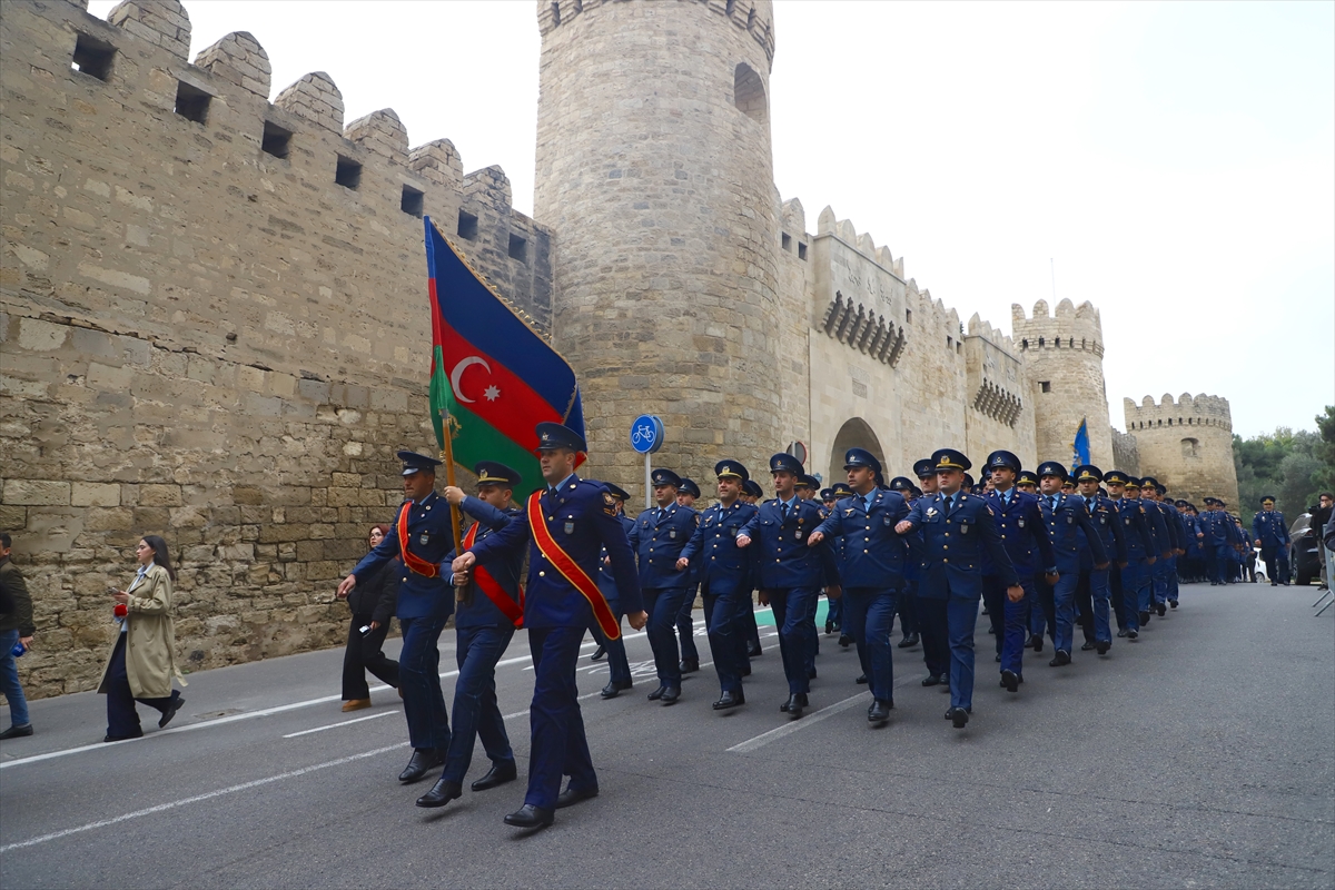 Azerbaycan'da, Karabağ Zaferi'nin 5. yılı dolayısıyla yürüyüşler düzenlendi