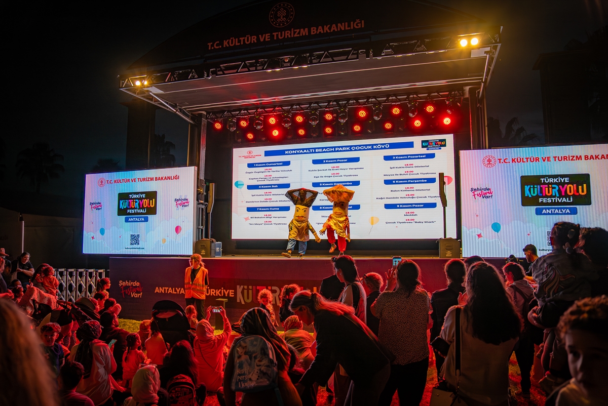 Antalya Kültür Yolu Festivali çeşitli etkinliklerle sürüyor
